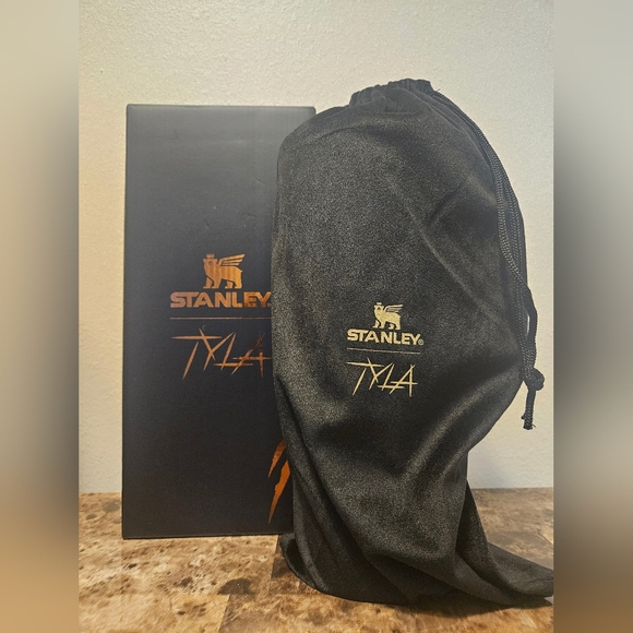 EXCLUSIVE TYLA TYGER STANLEY 40 OZ TUMBLER